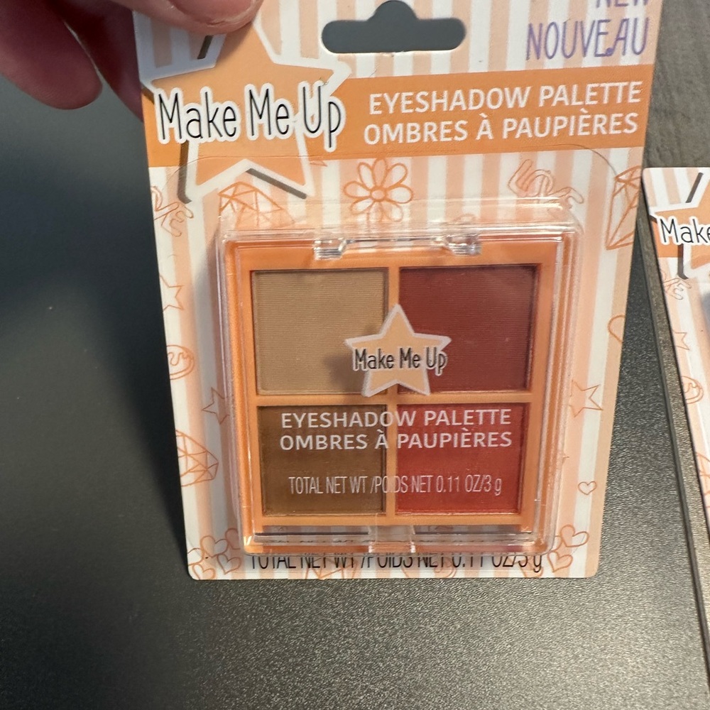 Make me Up Eyeshadow Palette x4 NWT - Picture 2 of 4